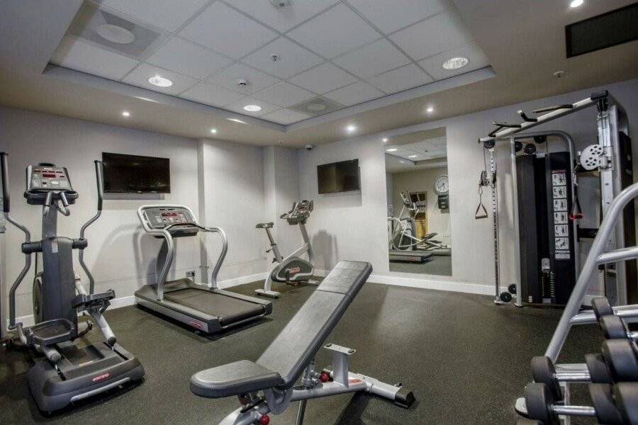 Holiday Inn Express Arena Towers fitness centre