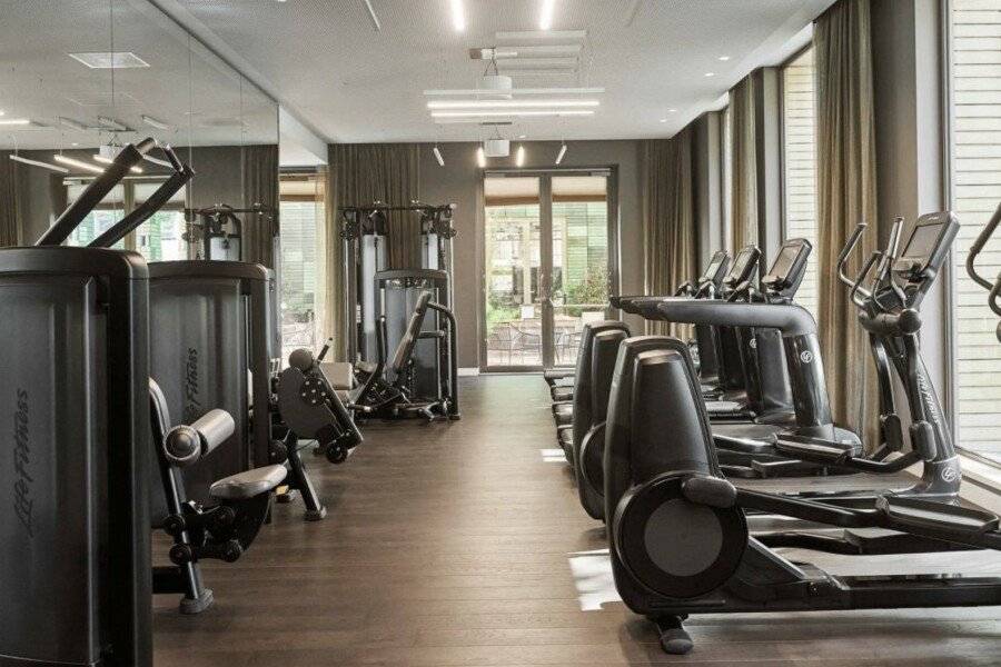 Hyatt Regency fitness centre