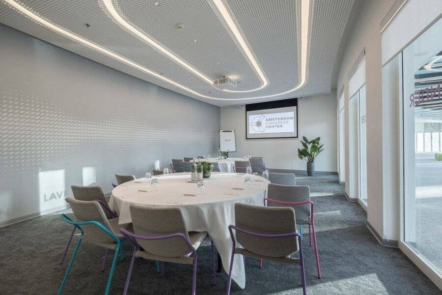 Park Inn by Radisson City West conference room