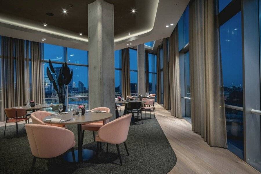 Van der Valk Hotel Zuidas -Rai restaurant