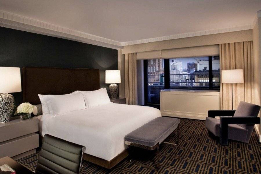 Loews Regency New York Hotel hotel bedroom