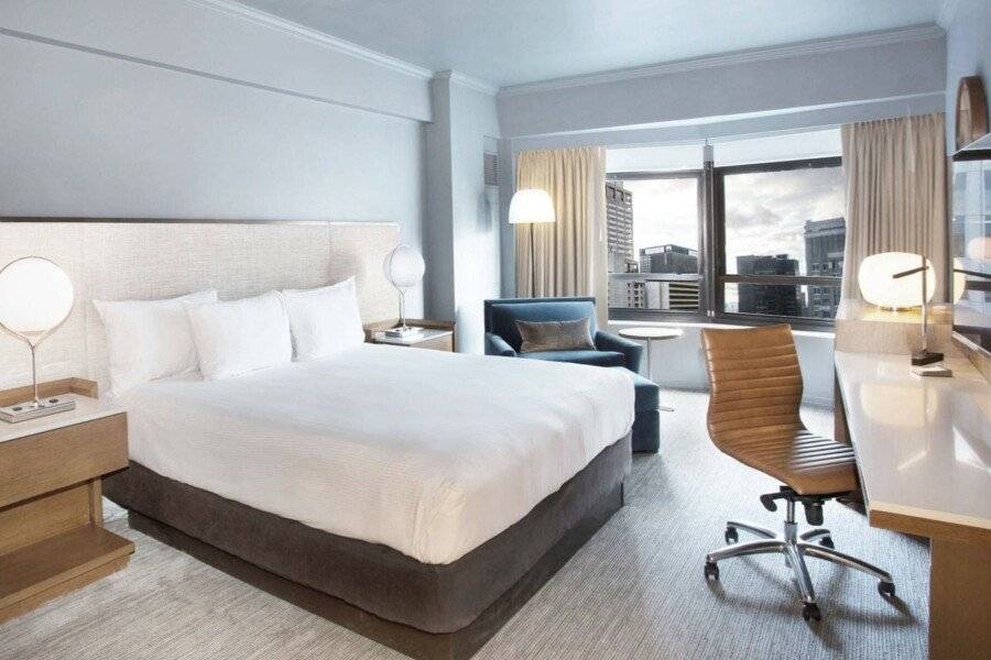 New York Hilton Midtown hotel bedroom