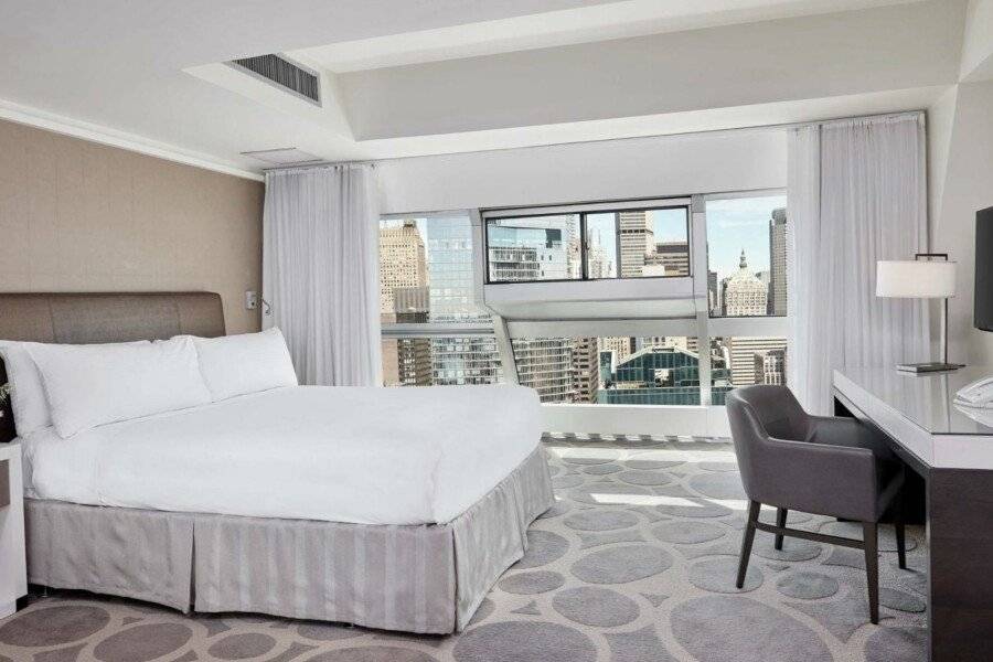 Millennium Hilton New York One UN Plaza hotel bedroom,city view