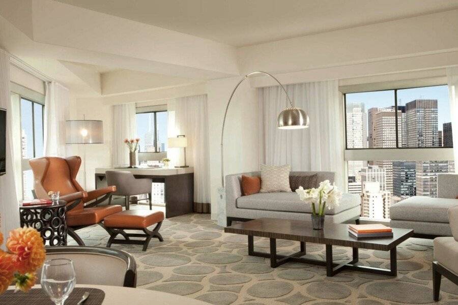 Millennium Hilton New York One UN Plaza hotel bedroom