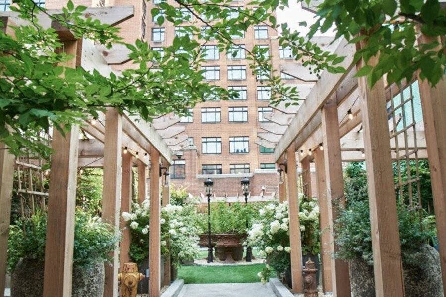 Soho Grand Hotel garden