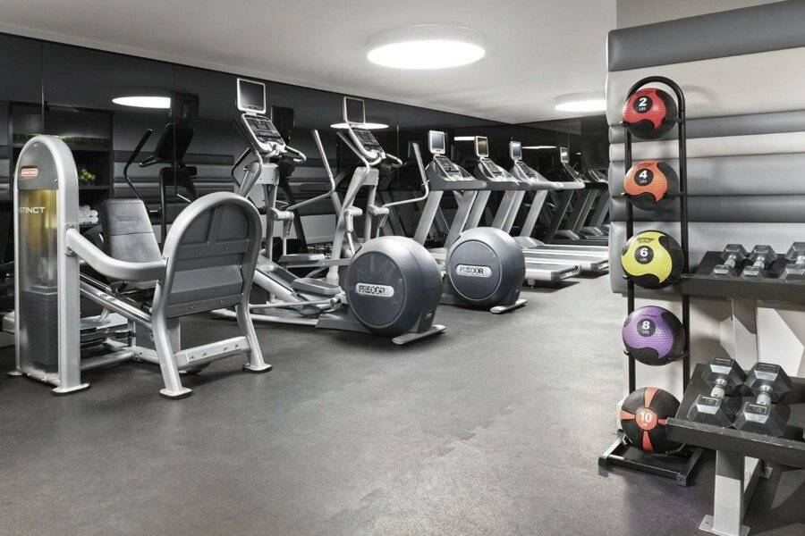 Paramount Hotel Times Square fitness centre