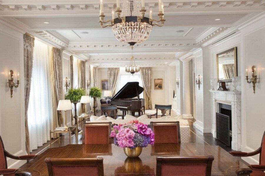 InterContinental New York Barclay Hotel lobby