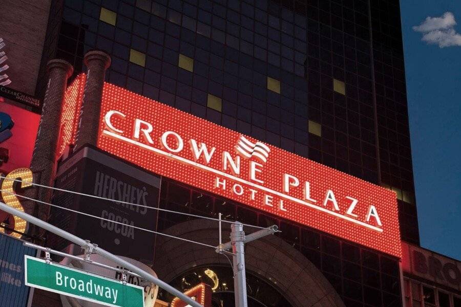 Crowne Plaza Times Square Manhattan , facade