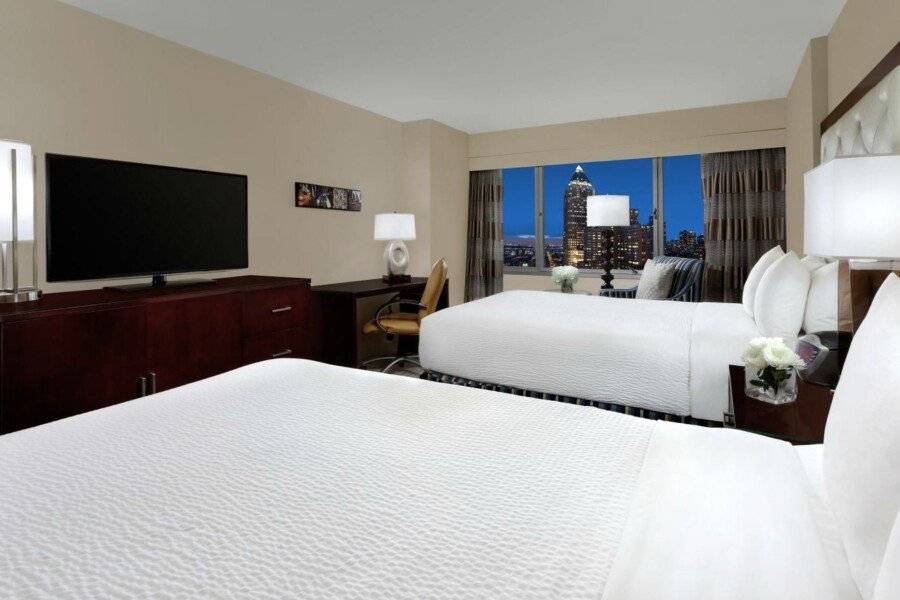 Crowne Plaza Times Square Manhattan hotel bedroom