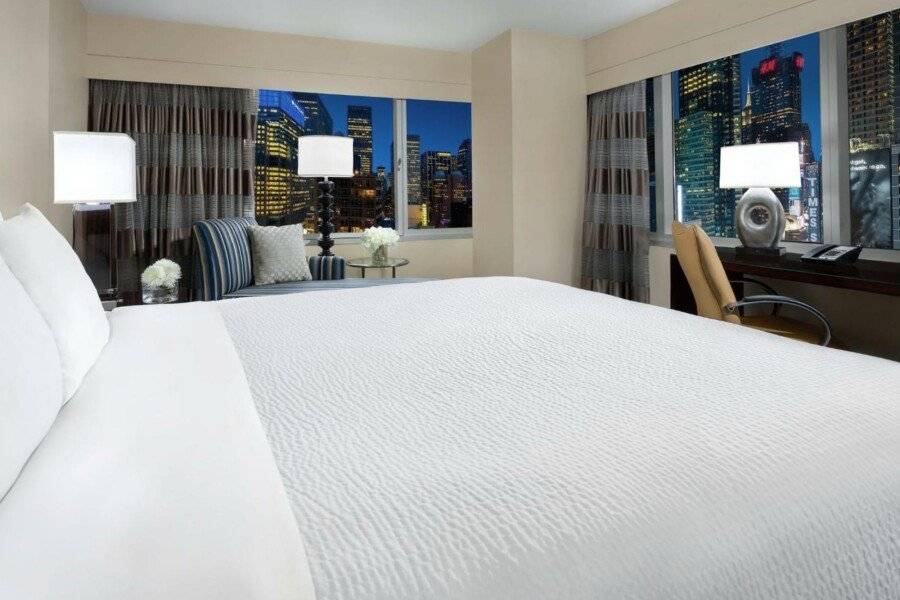 Crowne Plaza Times Square Manhattan hotel bedroom,city view