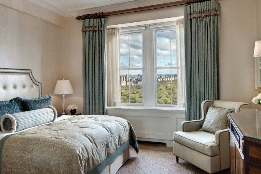 The Pierre, A Taj Hotel hotel bedroom,ocean view