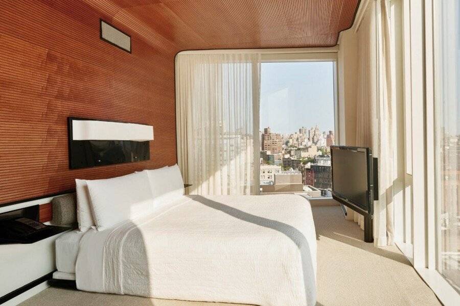 The Standard, High Line New York hotel bedroom, ocean view