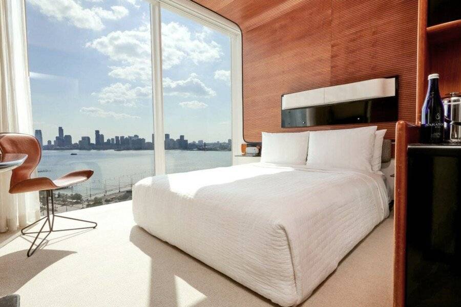 The Standard, High Line New York hotel bedroom,ocean view