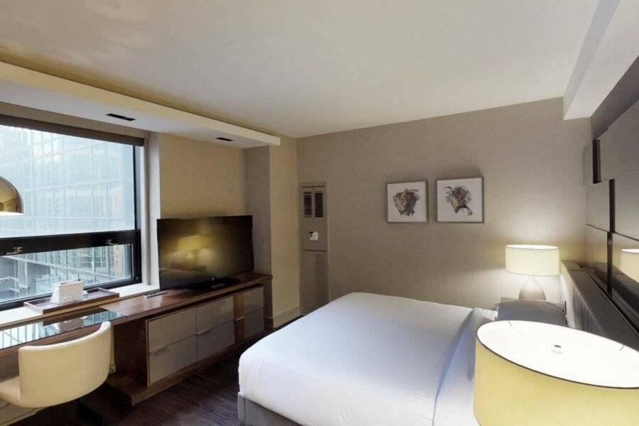 Hyatt Grand Central New York hotel bedroom