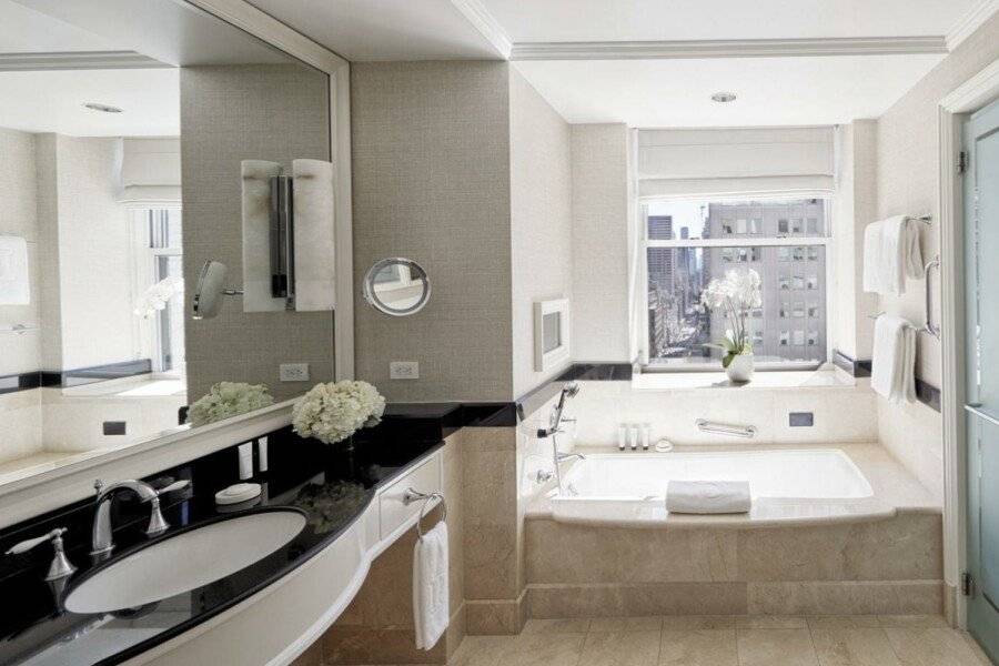 The Peninsula New York bathtub