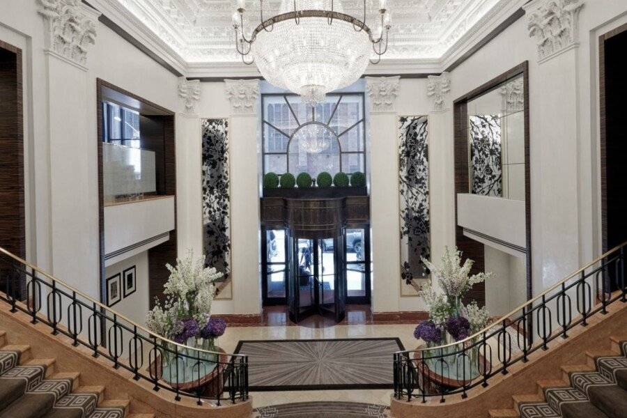 The Peninsula New York lobby,hotel facade