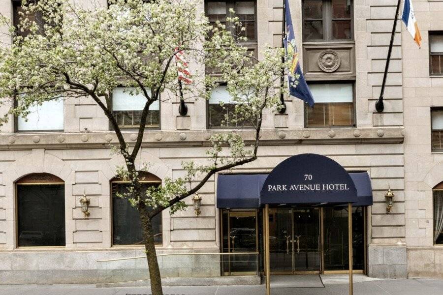 70 Park Avenue Hotel facade