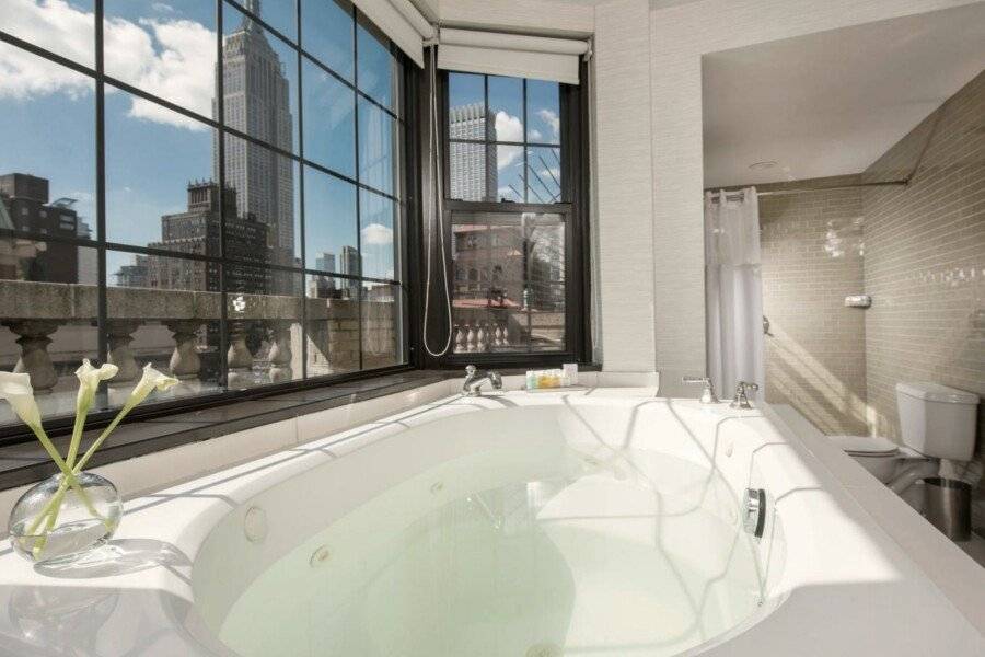 70 Park Avenue Hotel jacuzzi,ocean view