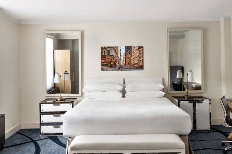 70 Park Avenue Hotel hotel bedroom