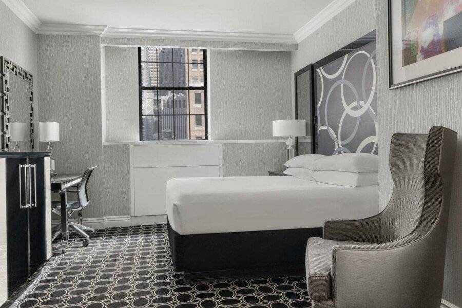 The Muse New York hotel bedroom