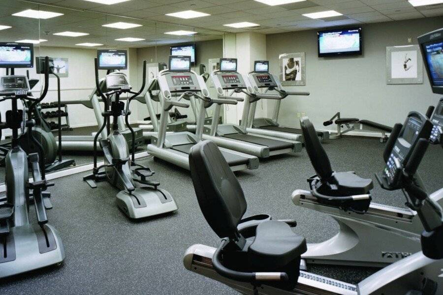 Residence Inn by Marriott Manhattan/Times Square fitness centre