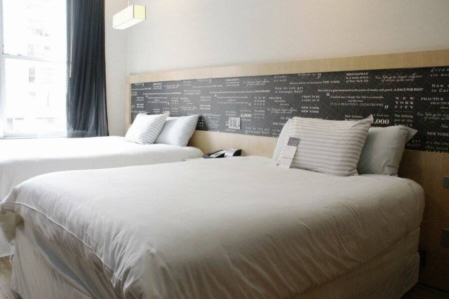 TRYP by Wyndham New York City Times Square - Midtown hotel bedroom