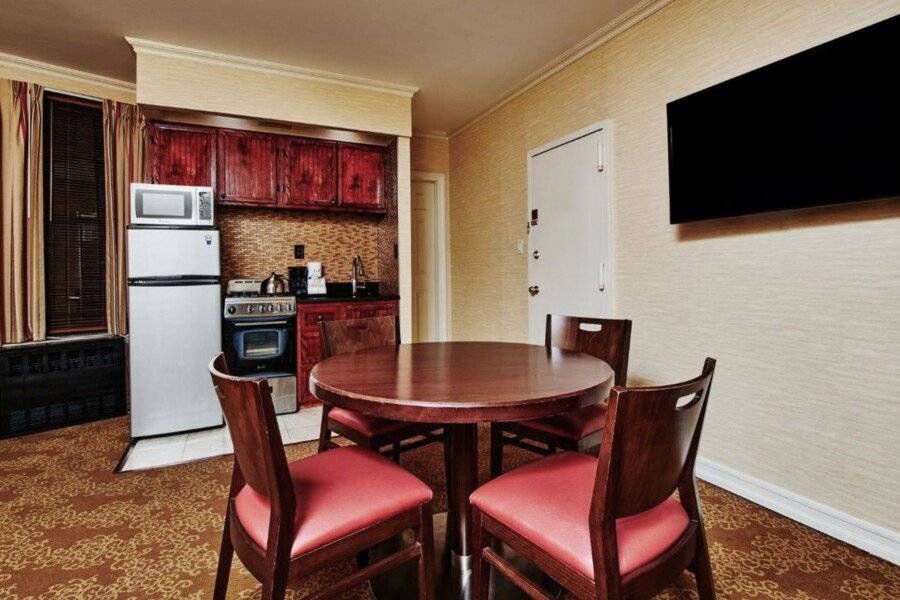 Radio City Apartments kitchen, hotel bedroom