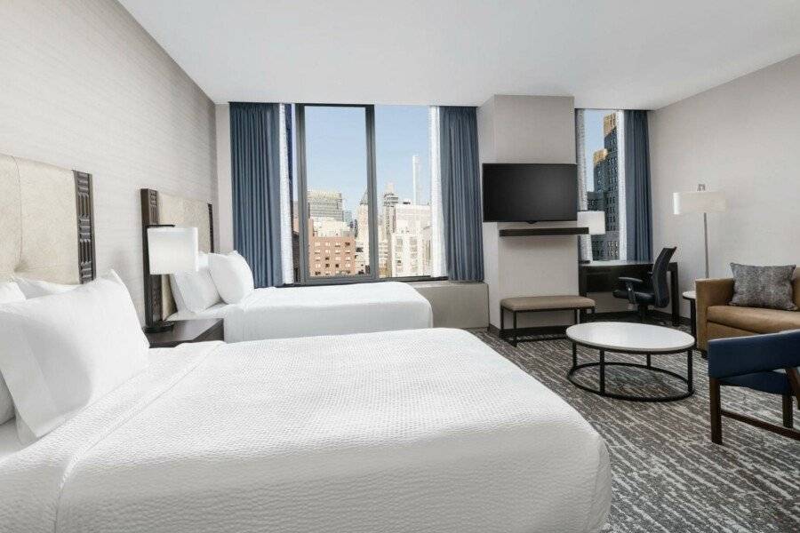 Fairfield Inn & Suites by Marriott Midtown Manhattan/Penn Station hotel bedroom