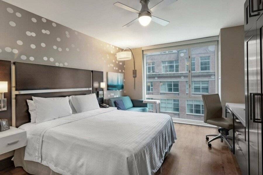 Homewood Suites Midtown Manhattan Times Square South hotel bedroom