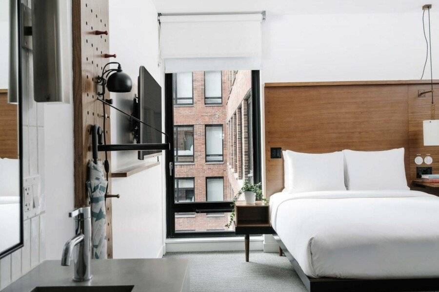 Arlo SoHo hotel bedroom