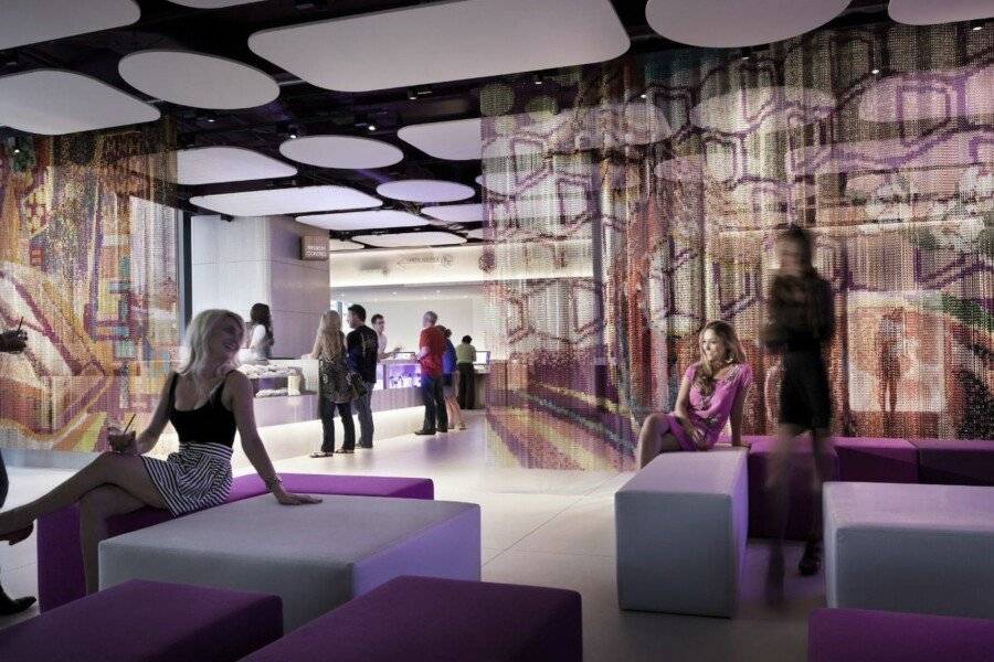 YOTEL New York Times Square 