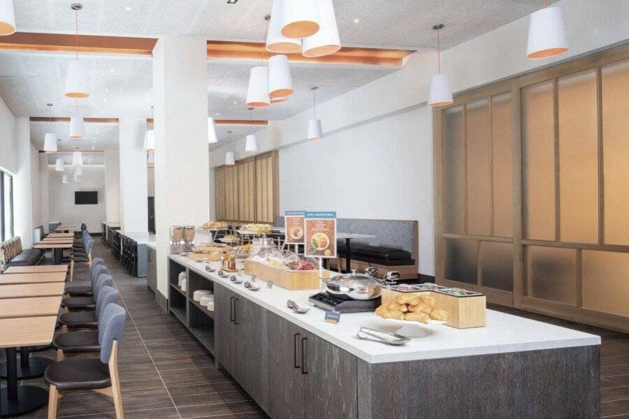 SpringHill Suites by Marriott Manhattan/Times Square South restaurant, breakfast