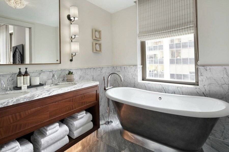 The Wall Street Hotel New York City bathtub