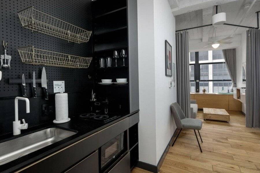 Placemakr Wall Street kitchen, hotel bedroom