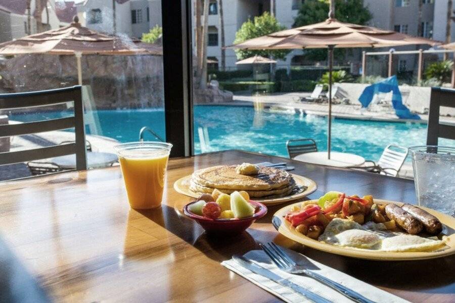 Holiday Inn Club Vacations at Desert Club Resort, an IHG Hotel breakfast,pool