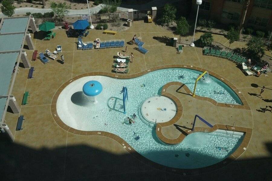 The Grandview at Las Vegas outdoor pool,kids pool