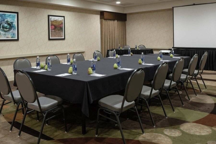 Hampton Inn Tropicana conference room,meeting room