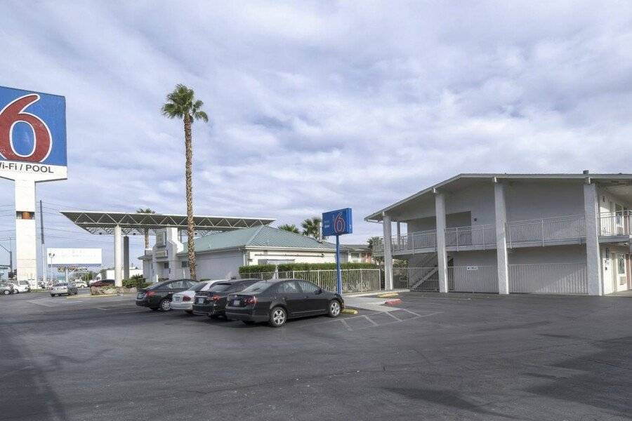 Motel 6-Las Vegas, NV - Tropicana 