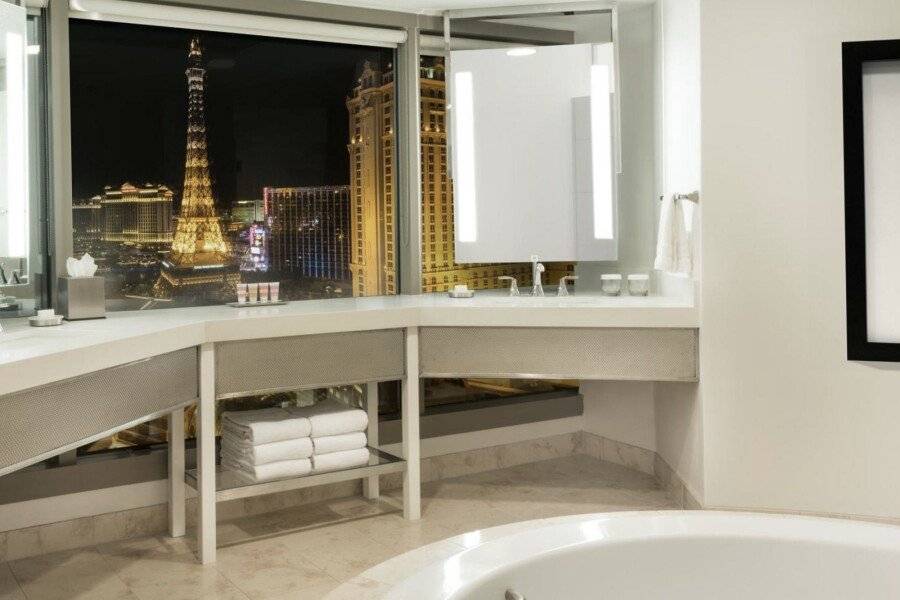 Planet Hollywood Resort & Casino bathtub,ocean view