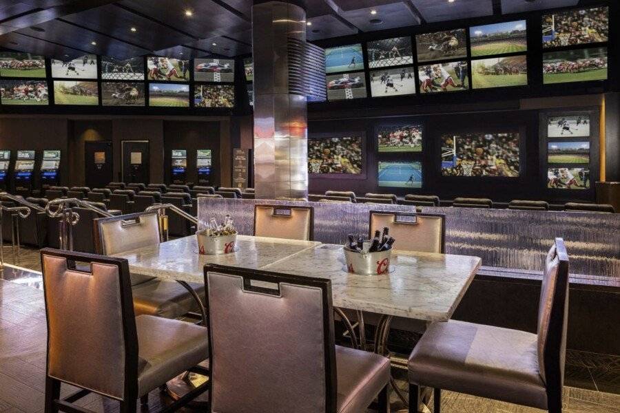 Planet Hollywood Resort & Casino bar