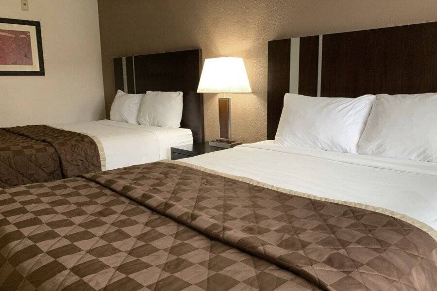 Days Inn by Wyndham Las Vegas Airport hotel bedroom