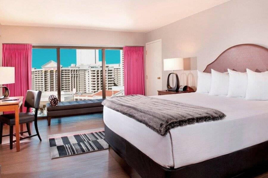 Flamingo Las Vegas Hotel & Casino hotel bedroom