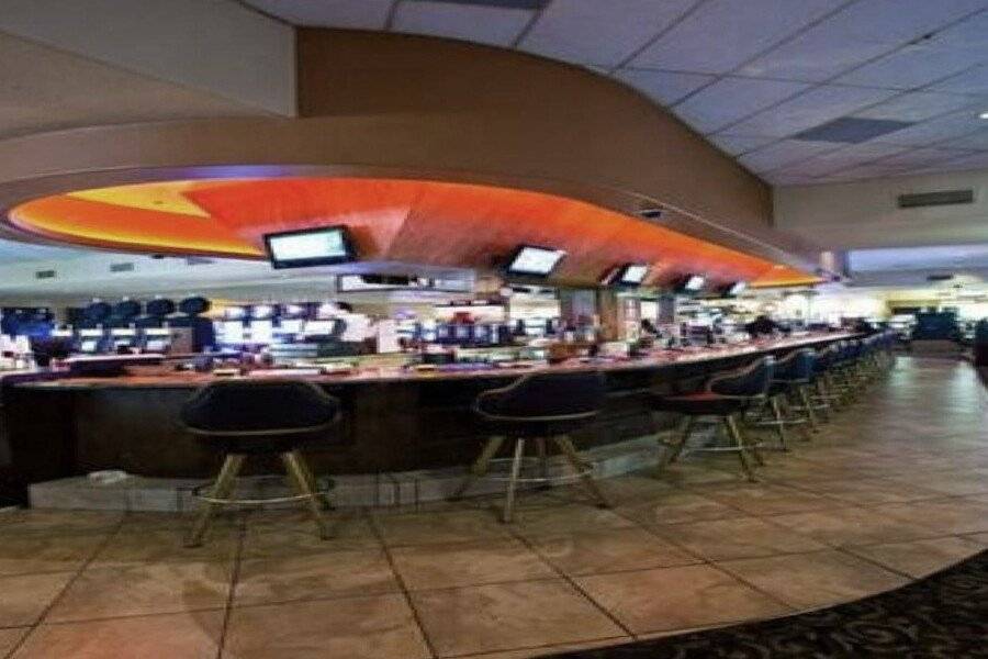 Tuscany Suites & Casino bar