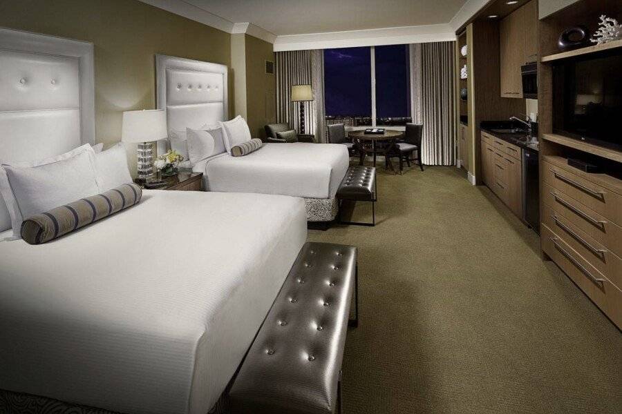 Trump International Hotel Las Vegas hotel bedroom