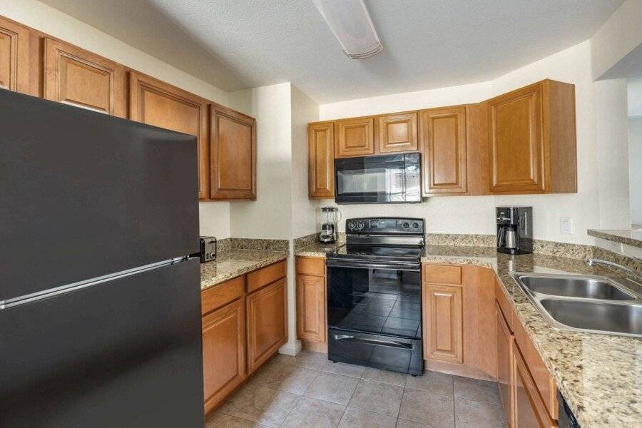 Hilton Vacation Club Desert Retreat Las Vegas kitchen