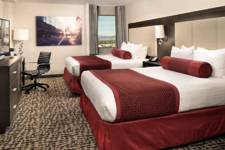 The STRAT Hotel, Casino & Tower hotel bedroom