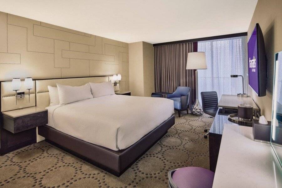 Harrah's Hotel & Casino hotel bedroom