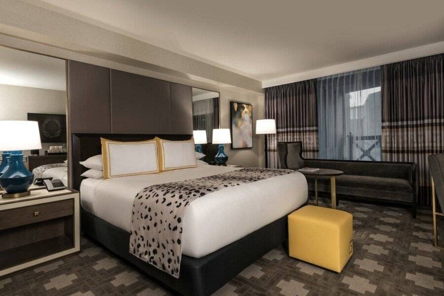 Caesars Palace Hotel & Casino hotel bedroom