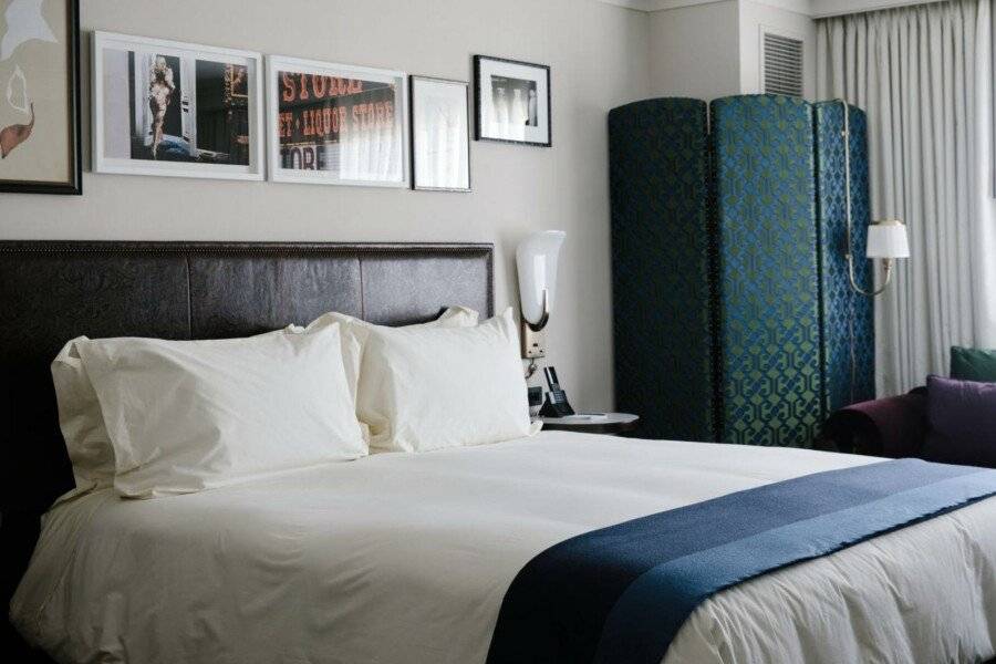 Park MGM Las Vegas hotel bedroom