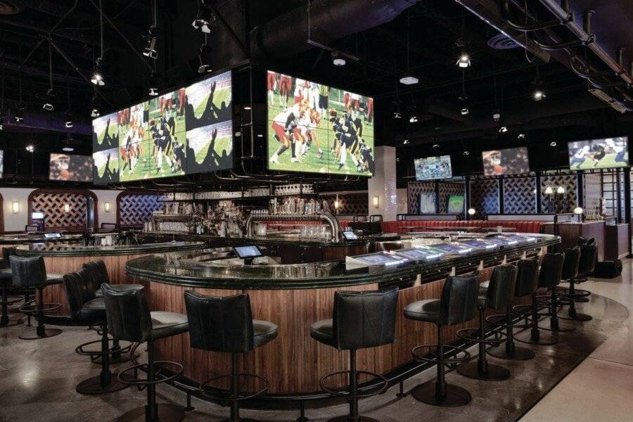 Park MGM Las Vegas bar